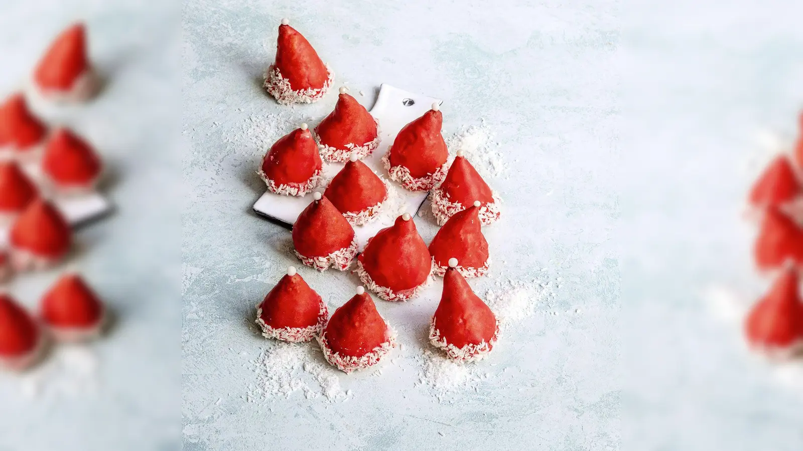 Durch die dreidimensionale Form haben die Nikolaus-Mützen aus Marzipan einen perfekten Stand.  (Foto: Claudia Timmann/StockFood Studios/GU/dpa-tmn)