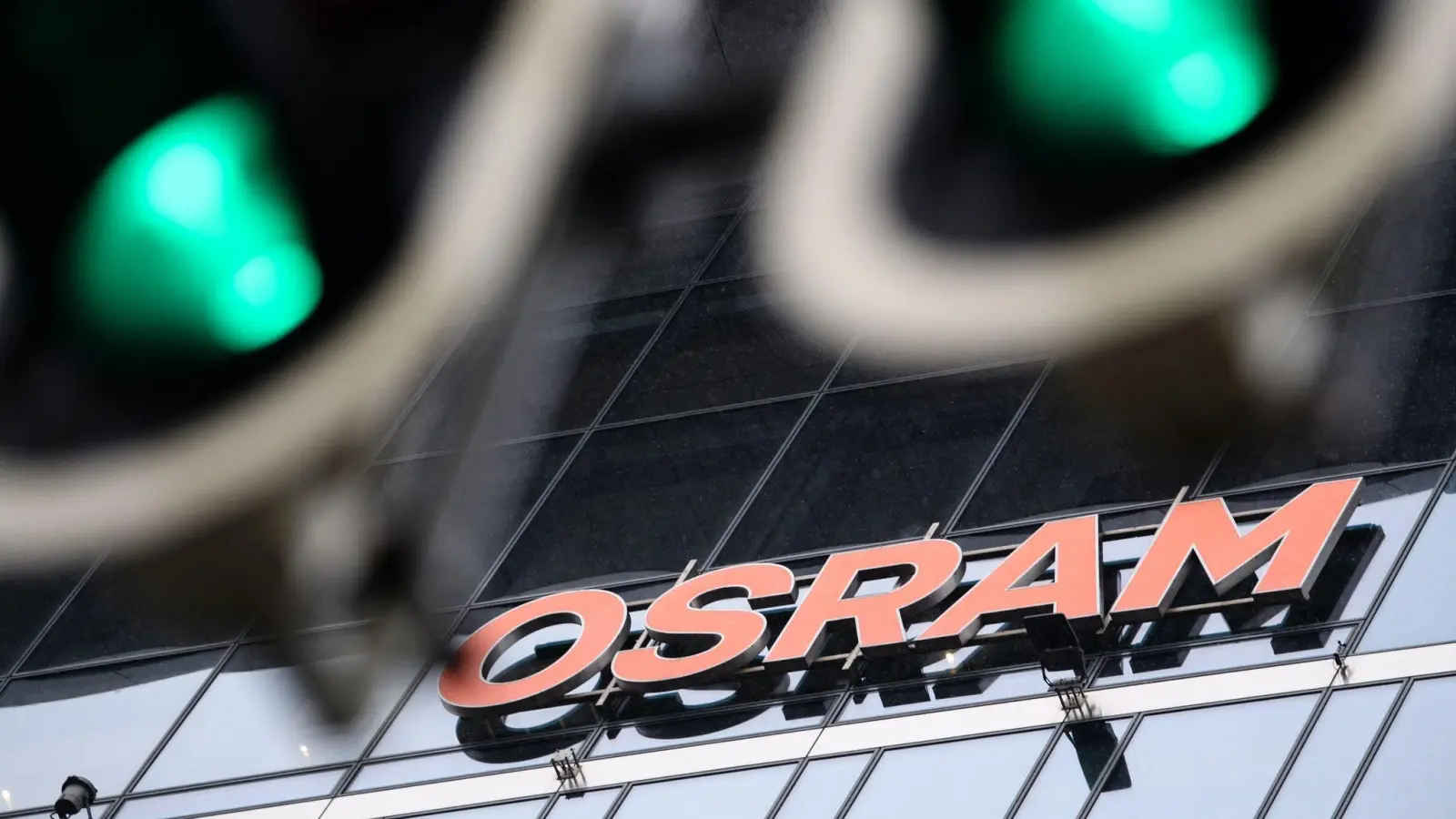 Osram war 2019 vom österreichischen Sensorhersteller AMS übernommen worden. (Foto: Matthias Balk/dpa)