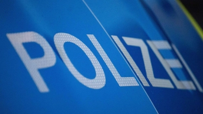 Einsatzkräfte haben in Stuttgart einen mutmaßlichen Schleuser festgenommen. (Symbolbild) (Foto: Marijan Murat/dpa)