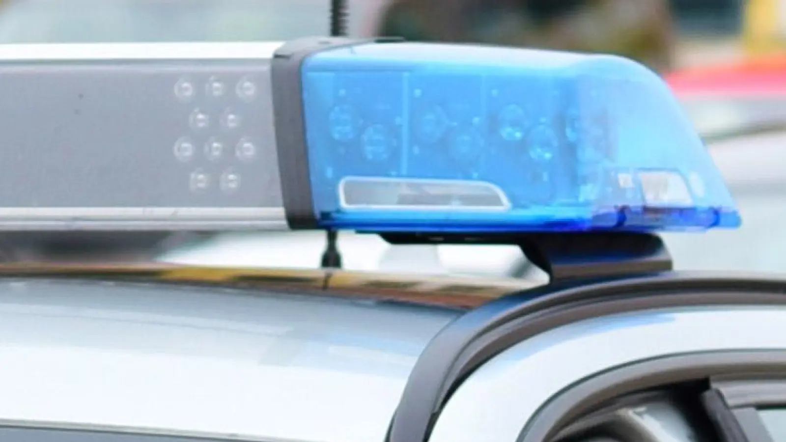 Zwischen Rauenzell und Herrieden zog die Polizei eine alkoholisierte Fahrerin raus.  (Symbolbild: Jim Albright)