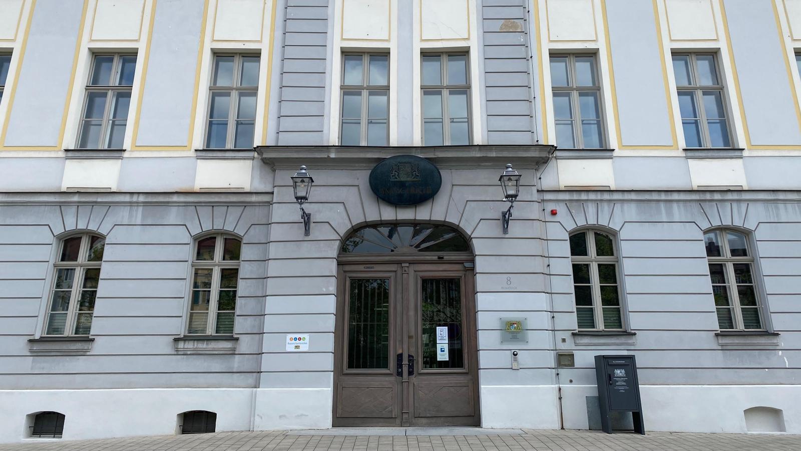 angriffe-auf-passanten-in-ansbach-drei-junge-m-nner-in-haft-flz-de