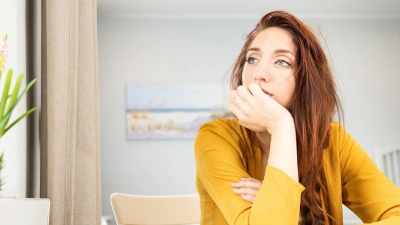 Wut, Frust, Selbstzweifel: Auch wenn es wichtig ist, seinen Gefühlen Raum zu geben, sollten Entlassene nicht ewig an negativen Emotionen festhalten. (Foto: Franziska Gabbert/dpa-tmn)