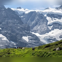 „Ein Problem ist vor allem, dass die Hitzewellen so lange angehalten haben“, sagt Severin Karrer, Fachleiter für Ausbildung, Bergsport und Sicherheit im Sommer beim Schweizer Alpen-Club (SAC). (Foto: Peter Schneider/KEYSTONE/dpa)