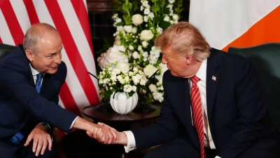 Trump äußerte sich während eines Treffens mit Micheál Martin zur Frage nach einer Wiedervereinigung. (Foto: Julia Demaree Nikhinson/AP/dpa)