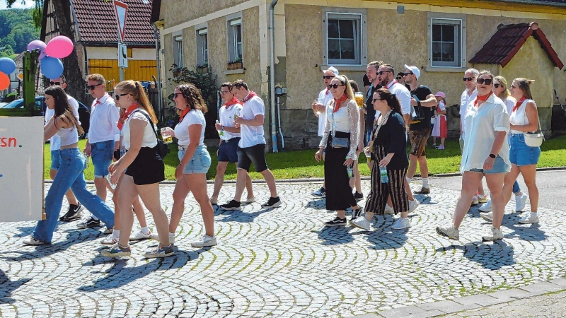 Der Umzug der Dorfjugend zählt zu den Höhepunkten der Kirchweih in Ullstadt. (Foto: Martina Hinkelmann)
