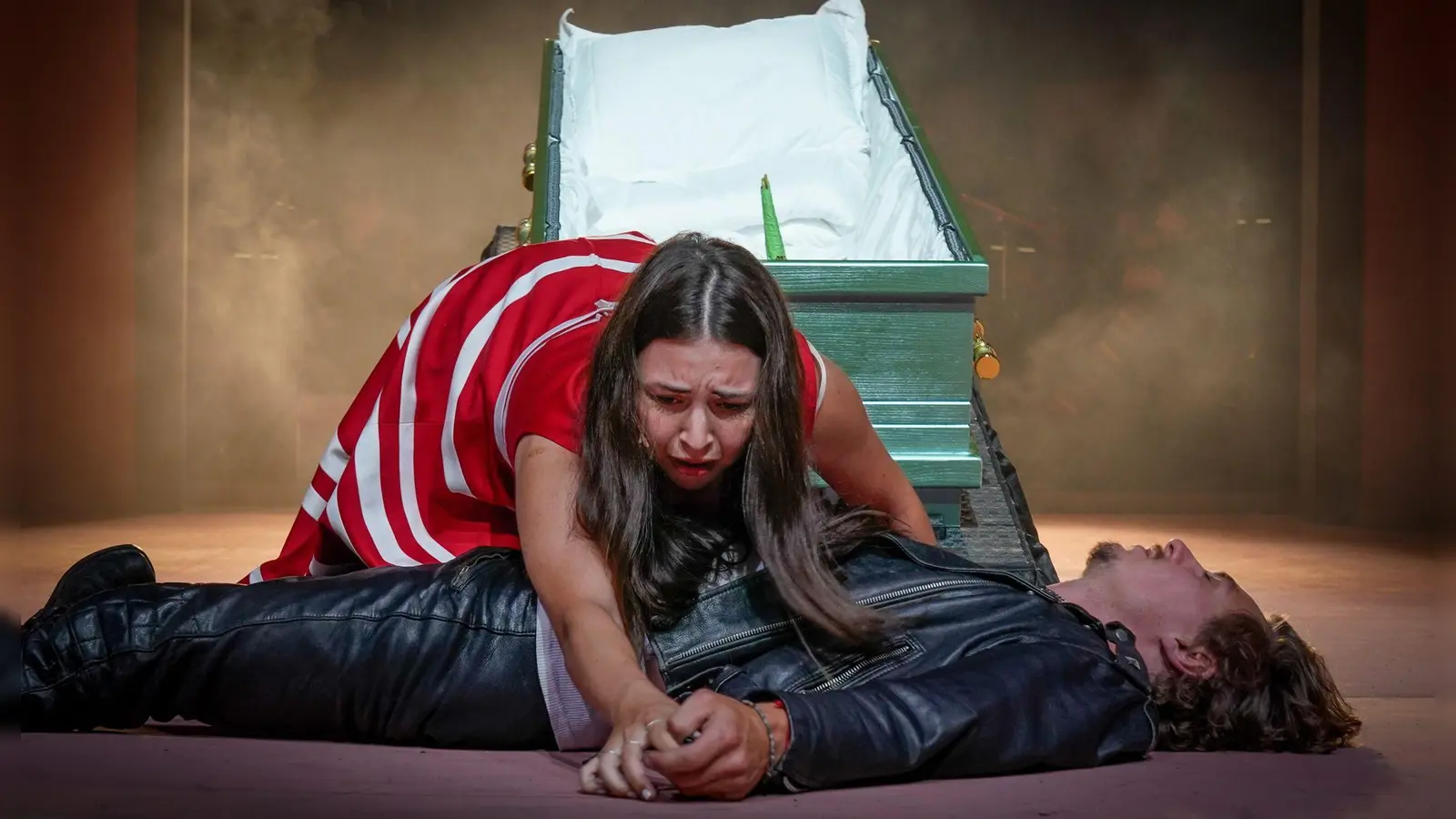 „Romeo und Julia“ von William Shakesperare ist derzeit in Oberammergau zu sehen. (Handout)    (Foto: Arno Declair/Oberammergauer Passionsspiele/dpa)