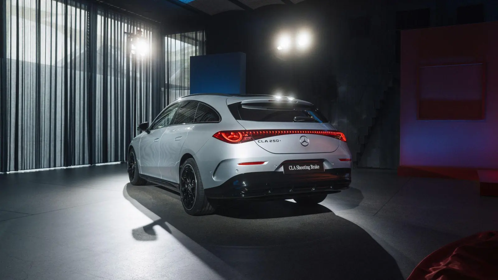 Mit großer Heckklappe und viel Laderaum: Der CLA Shooting Brake von Mercedes soll voraussichtlich im Frühjahr 2026 auf den Markt kommen. (Foto: Mercedes-Benz AG/dpa-tmn)