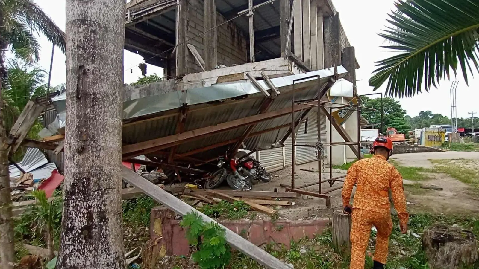 Die Zahl der Opfer steigt (Foto: Bureau of Fire Protection/AP/dpa)