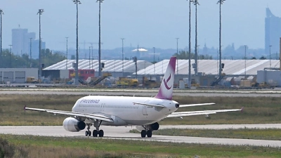 Abschiebeflug in den Irak. (Archivbild)  (Foto: Hendrik Schmidt/dpa)