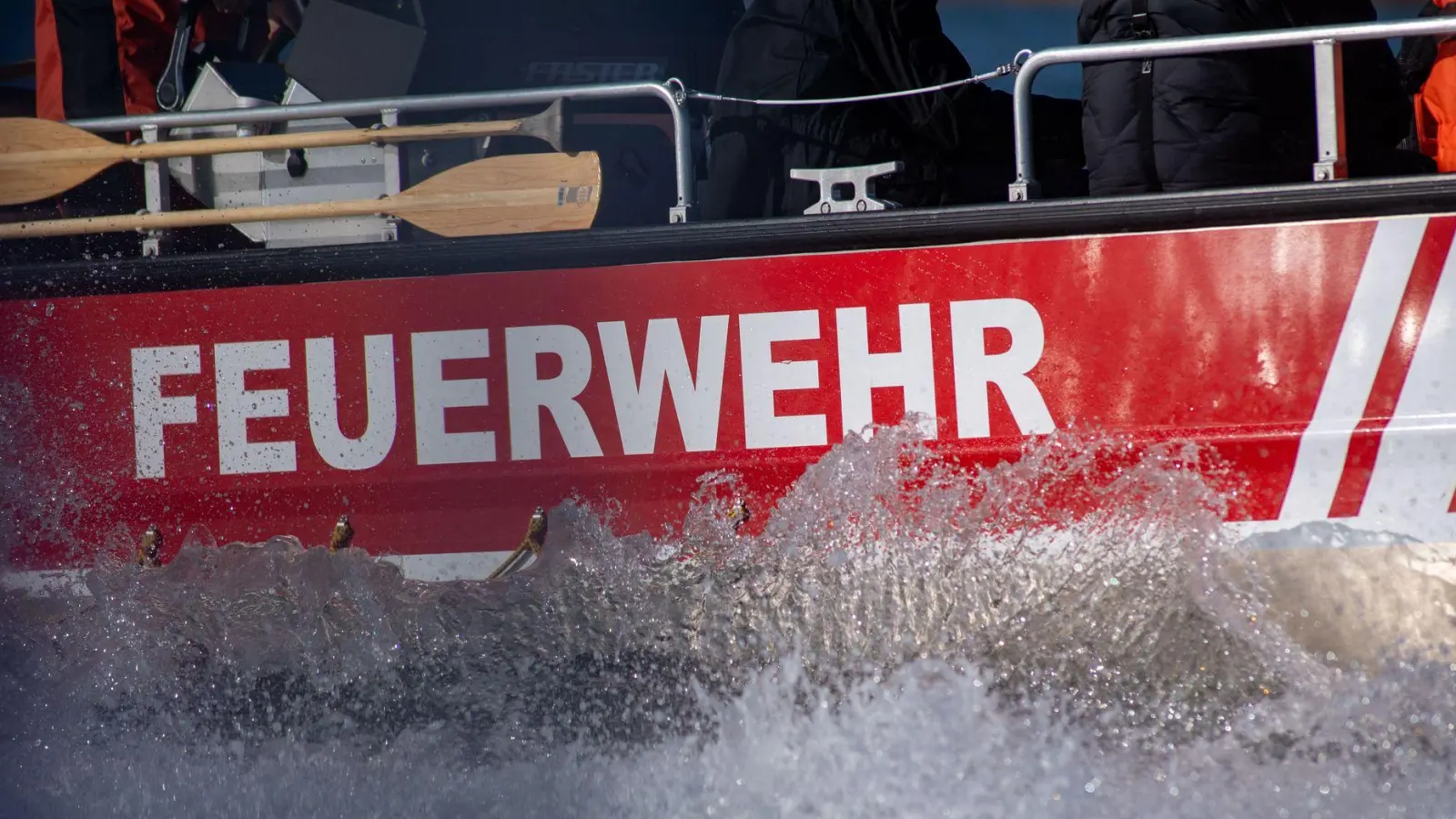 Die Jugendlichen sind von den Einsatzkräften nur noch begrenzt beziehungsweise gar nicht mehr ansprechbar vorgefunden worden. (Symbolbild) (Foto: Stefan Sauer/dpa)