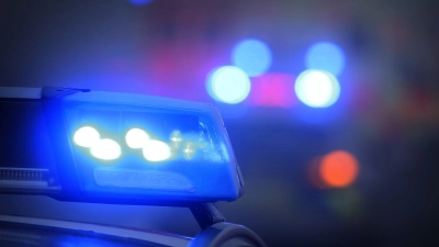Die Polizei zieht den Führerschein des 90-Jährigen ein. (Symbolbild) (Foto: Karl-Josef Hildenbrand/dpa)