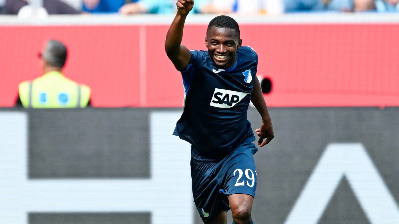 Ab nach England: Hoffenheims Toptalent Bazoumana Touré. (Archivbild)   (Foto: Uwe Anspach/dpa)