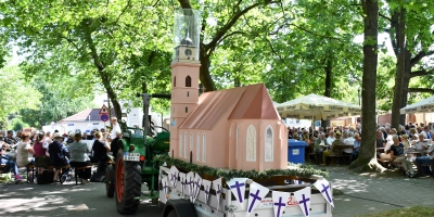 Am 22. Juni findet in der Evangelischen Stadtkirche eine Andacht mit anschließendem Zug zum Festplatz statt.  (Foto: Gudrun Schwarz-Köhler)