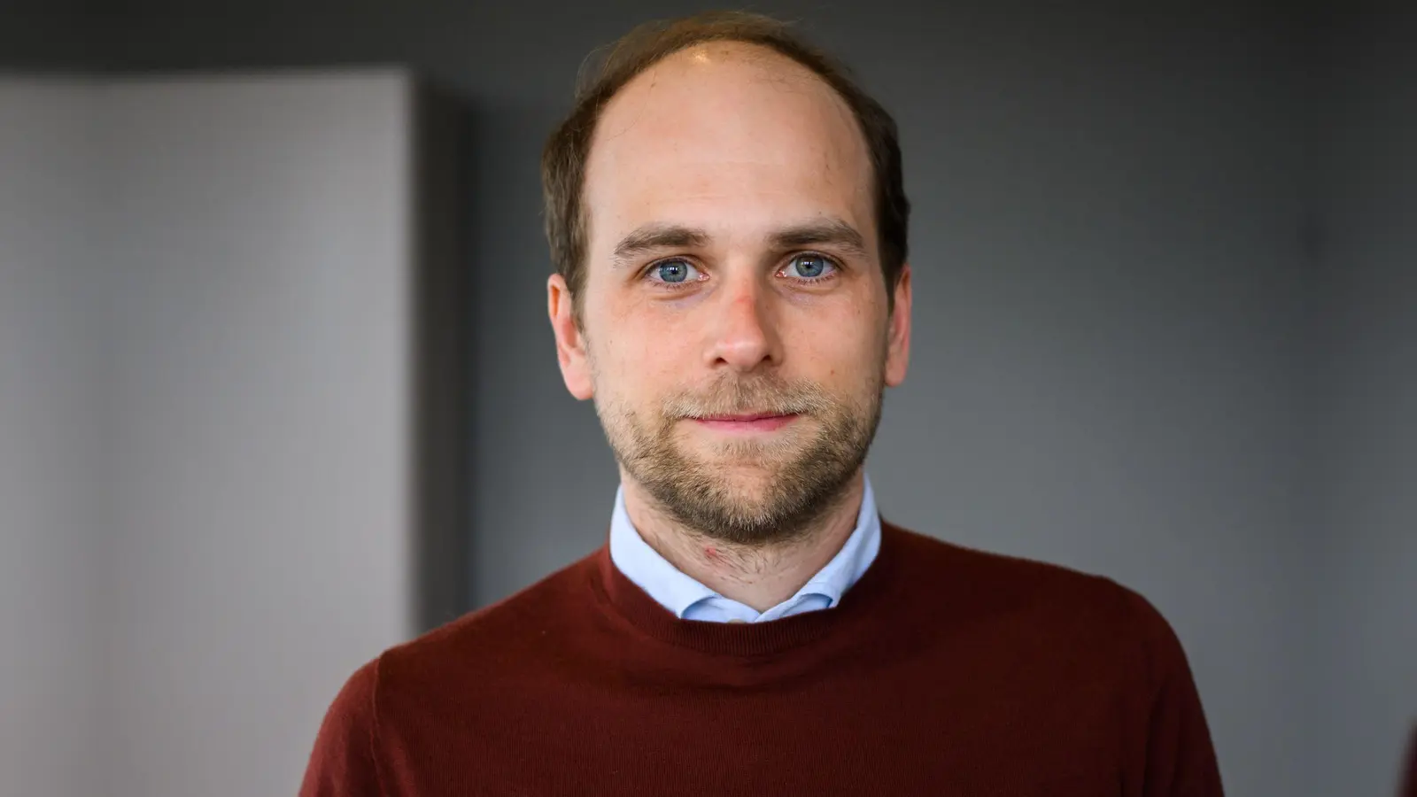 Raoul Roßmann nimmt den Konkurrenten dm im AfD-Streit in Schutz.  (Foto: Julian Stratenschulte/dpa)