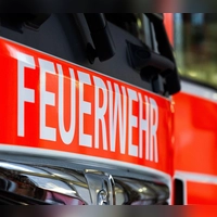 Das Untergeschoss brannte, als die Feuerwehr eintraf. (Symbolbild) (Foto: Soeren Stache/dpa)