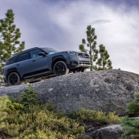 Mini-SUV für Abenteuerlustige: Die Untamed Edition des Mini Countryman hat robustere Anbauteile und mehr Bodenfreiheit. (Foto: Bernhard Filser/BMW AG/dpa-tmn)