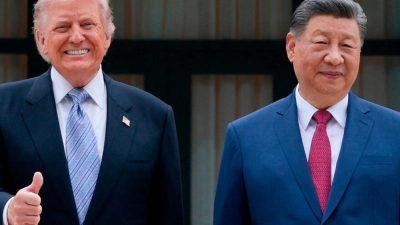US-Präsident Donald Trump betonte die Handels-Erfolge seiner Reise nach China. Peking bleibt etwas zurückhaltender.  (Foto: Evan Vucci/Pool Reuters/AP/dpa)