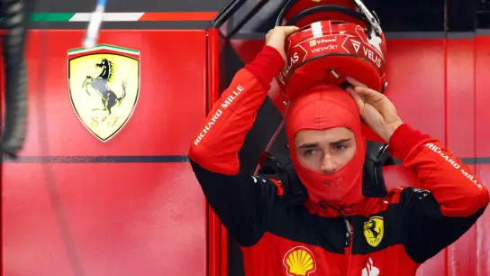 Ferrari-Pilot Charles Leclerc hofft auf einen Sieg in Monza. (Foto: Joan Monfort/AP/dpa)