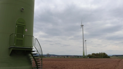 Schon heute drehen sich in Westmittelfranken mehr Windräder als in Südbayern, aber der Einsatz dieser Energiequelle soll noch deutlich ausgebaut werden. (Foto: Thomas Schaller)