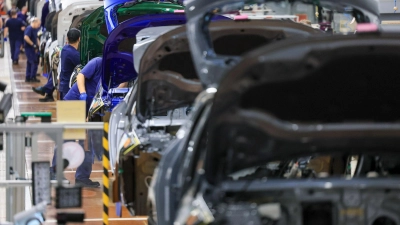 Die deutsche Wirtschaft muss nach einer Studie von Edelman mit einer tiefgreifenden Vertrauenskrise in der Bevölkerung klarkommen. (Symbolbild) (Foto: Jan Woitas/dpa)