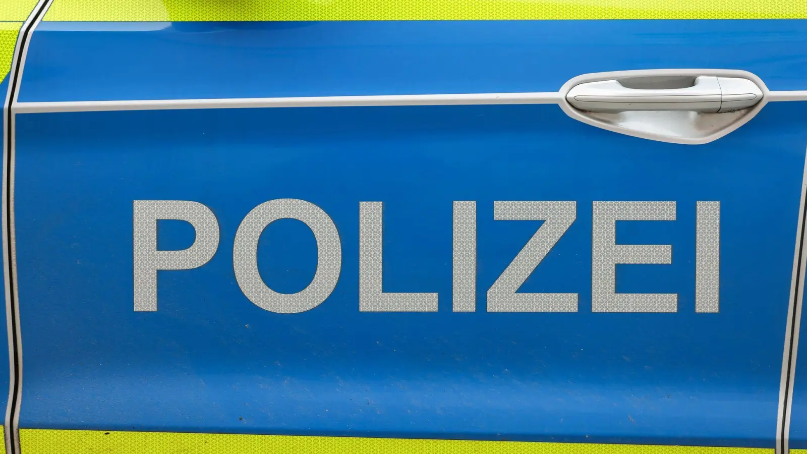 Der Mann stürzte mit einem Atemalkoholwert von mehr als 3,5 Promille in den Main. (Symbolbild) (Foto: Jan Woitas/dpa)