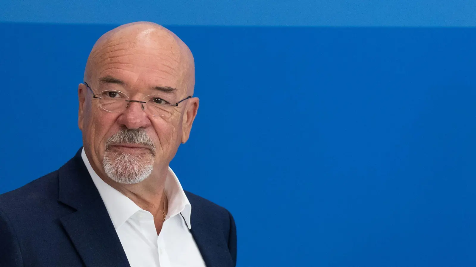 Der Präsident der vbw, Wolfram Hatz, stellt sich klar hinter eine Wehrpflicht.  (Foto: Sven Hoppe/dpa)