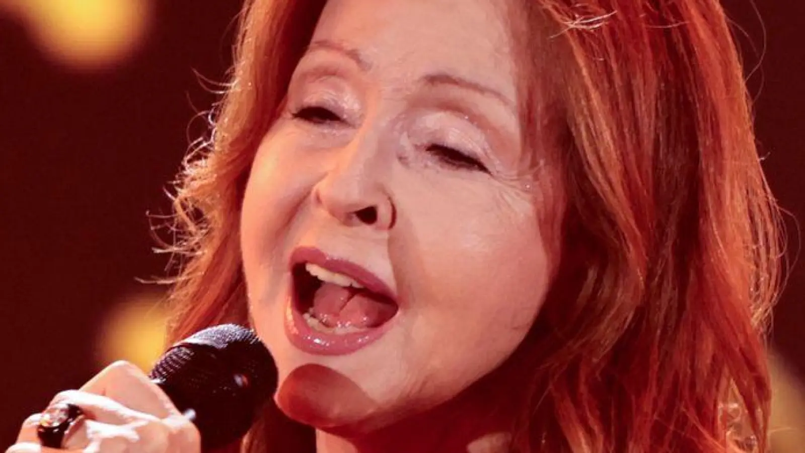 Die Schlagersängerin Vicky Leandros wollte laut Medienberichten AfD-Chefin Alice Weidel nicht im Publikum haben.  (Foto: Carsten Koall/dpa)