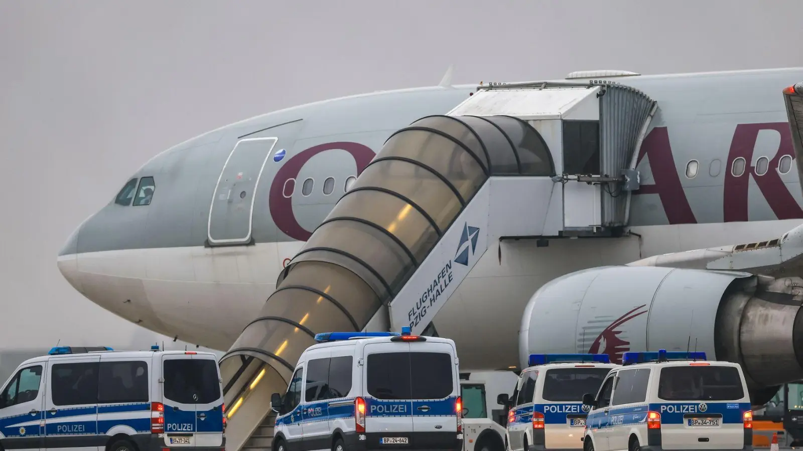 Im Juli startete von Leipzig/Halle aus der bisher zweite Abschiebeflug seit der Machtübernahme der Taliban 2021 nach Afghanistan. An Bord waren nach Behördenangaben 81 Straftäter. (Foto: Jan Woitas/dpa)