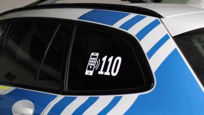 Nachdem der Motor eines Lkw explodiert war, kam es zu Verkehrsbehinderungen auf der A6. (Symbolbild: Constantin Prosch)