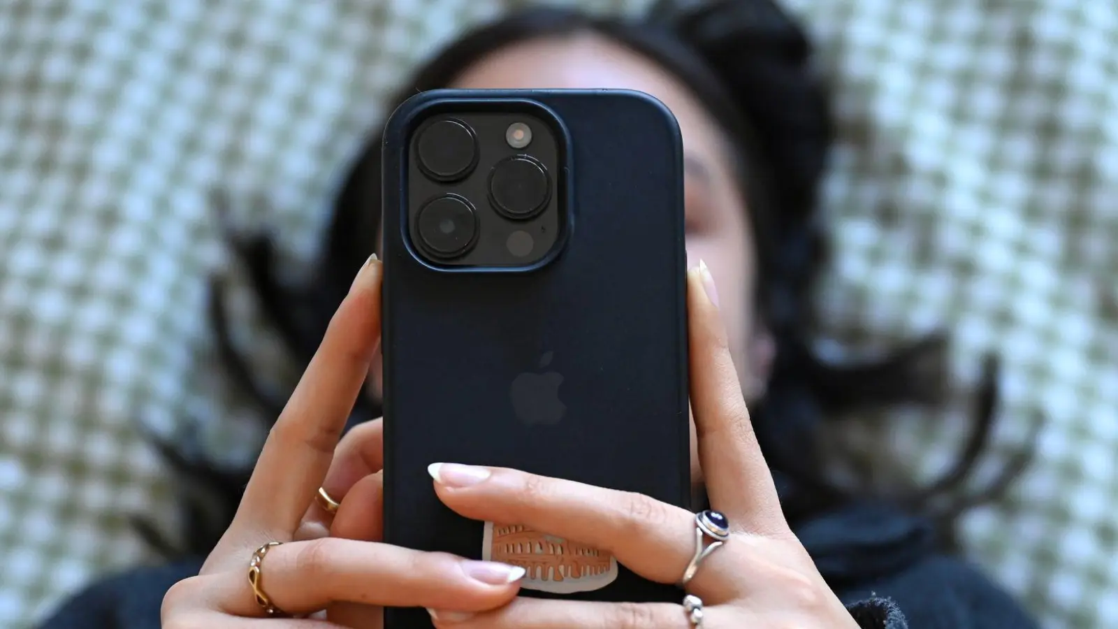 Bei Instagram und Tiktok kursieren aktuell viele Bilder aus dem Jahr 2016. (Symbolbild). (Foto: Elisa Schu/dpa)