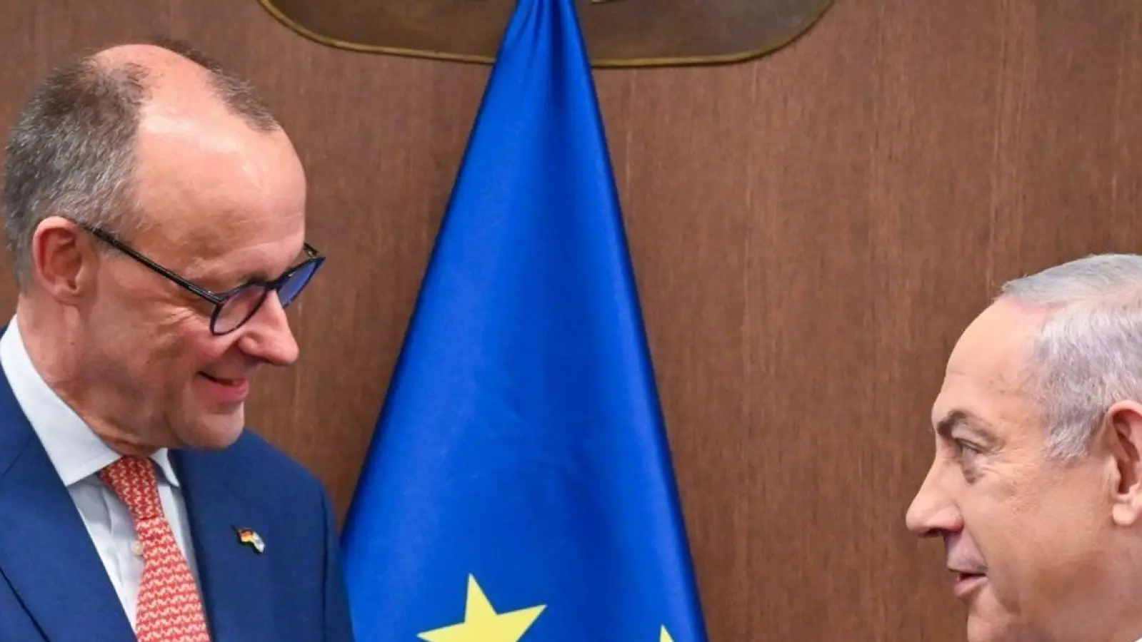 Im Telefonat forderte Bundeskanzler Merz den israelischen Premierminister Netanjahu den Angaben nach auf, alles in seiner Macht Stehende zu unternehmen, um umgehend einen Waffenstillstand zu erreichen. (Archivbild) (Foto: Kobi Gideon/GPO/dpa)