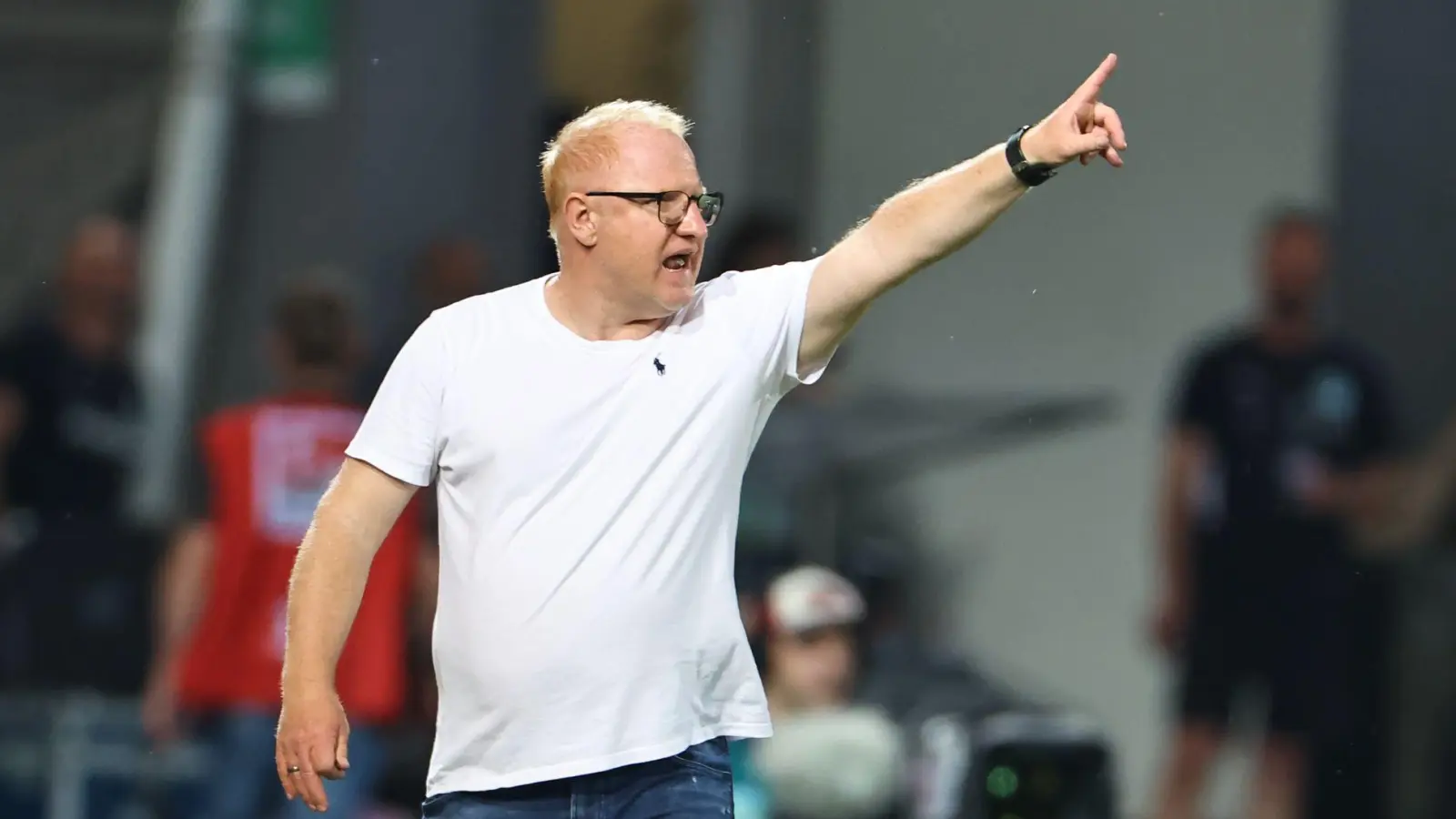 Hofft auf eine unbeschwertere Saison als zuletzt: Fürth-Trainer Heiko Vogel. (Archivbild) (Foto: Daniel Karmann/dpa)