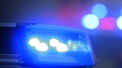 Die Polizei prüft, ob es sich um Brandstiftung handelt. (Symbolbild) (Foto: Karl-Josef Hildenbrand/dpa)