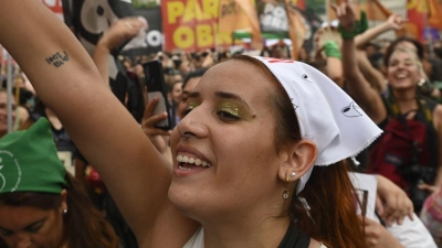 Lange mussten Frauen dafür kämpfen, wählen und eigene Entscheidungen treffen zu dürfen. (Archivbild) (Foto: Igor Wagner/dpa)