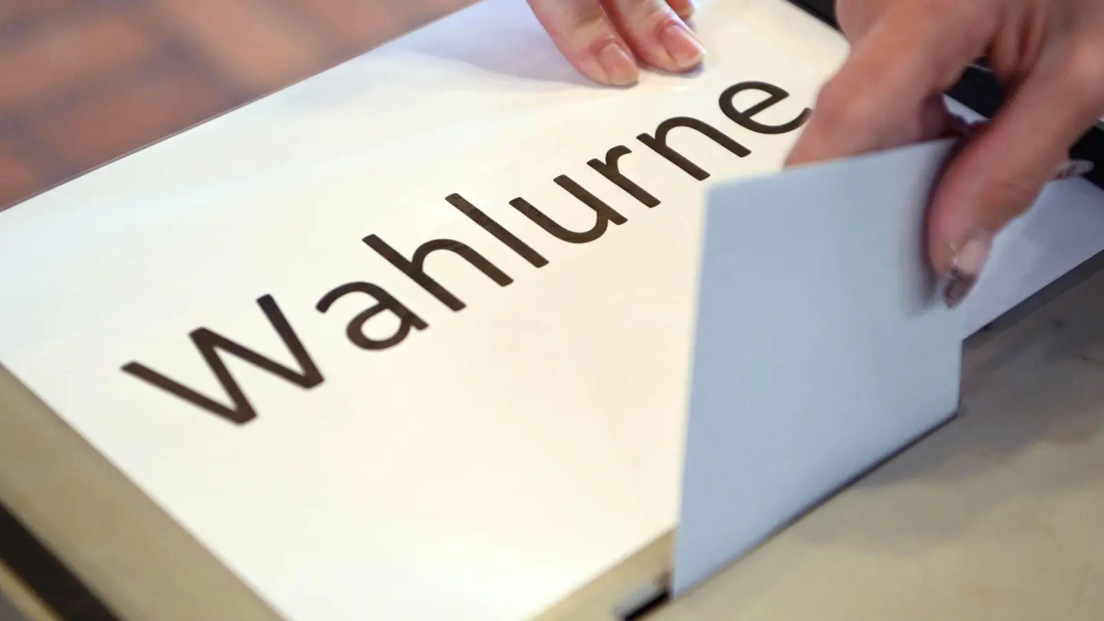 Das neue System soll die Auszählung effizienter gestalten und Fehler minimieren. (Archivbild) (Foto: Uli Deck/dpa)