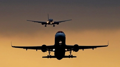Hunderte Millionen Menschen fliegen jedes Jahr in der EU. (Archivbild) (Foto: Gareth Fuller/PA Wire/dpa)