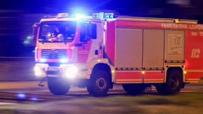 Bei einem Brand in Seifhennersdorf stirbt eine 81-Jährige. (Symbolbild) (Foto: Jan Woitas/dpa)