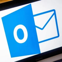 Kleine Einstellung, große Wirkung - oder doch mehr Verwirrung? Ob man die Outlook-Funktion „Posteingang mit Relevanz“ nutzen möchte oder nicht, kann man frei entscheiden. (Foto: Zacharie Scheurer/dpa-tmn)