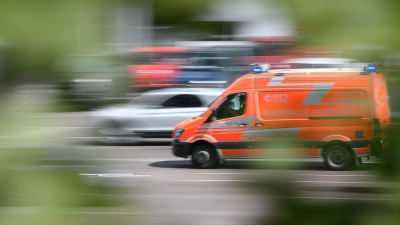 Die Frau erlag am Unfallort ihren schweren Verletzungen. (Symbolbild) (Foto: Sebastian Gollnow/dpa)