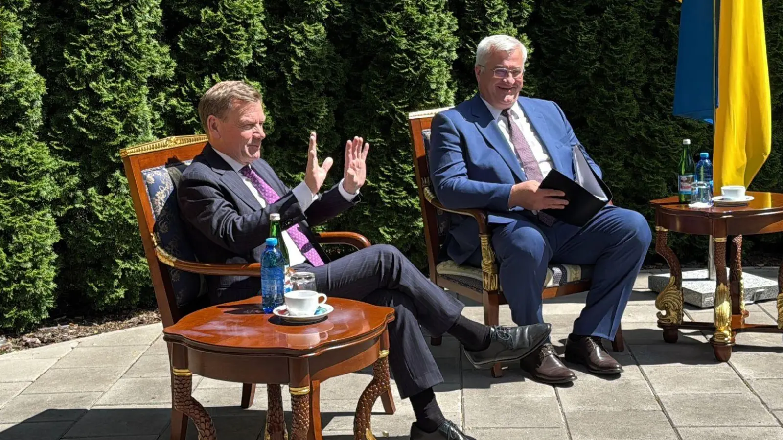 Der deutsche Außenminister Johann Wadephul (CDU) trifft in Kiew seien Amtskollegen Andrij Sybiha. (Foto: Jörg Blank/dpa)