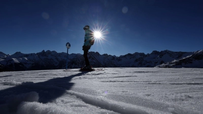 In den Alpen soll sich am Wochenende auch die Sonne blicken lassen. (Archivbild)  (Foto: Karl-Josef Hildenbrand/dpa)