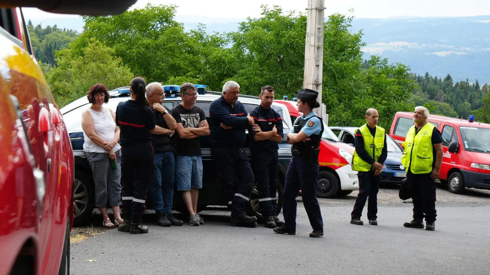 Nach dem Vorfall bei der Auto-Rallye im Département Puy-de-Dôme gibt es Untersuchungen.  (Foto: Sylvain Thizy/AFP/dpa)