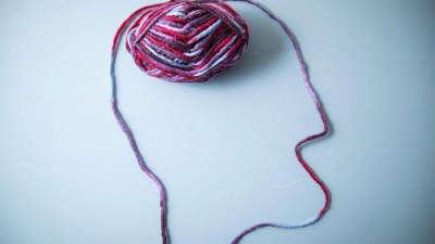 Therapieresistente Depression: Die Kombination verschiedener Medikamente und spezieller Psychotherapie bietet neue Chancen (Foto: Christin Klose/dpa-tmn)