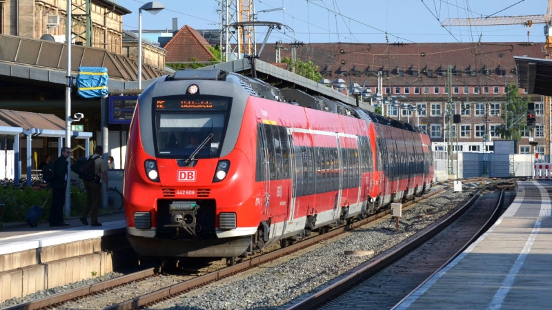 Wer am Donnerstagmorgen mit der S6 oder dem RE10 zwischen Neustadt/Aisch und Nürnberg unterwegs sein wollte, brauchte gegebenenfalls Geduld. (Symbolbild: Johannes Hirschlach)