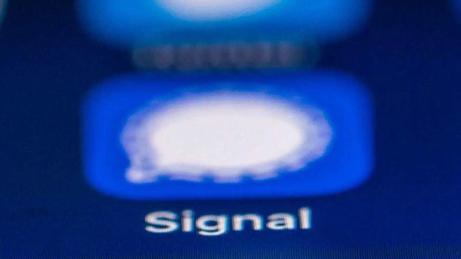 Signal-App verbessert Verschlüsselung: Eine neue Komponente soll Chats vor allem vor Quantencomputern schützen. (Foto: Zacharie Scheurer/dpa-tmn)
