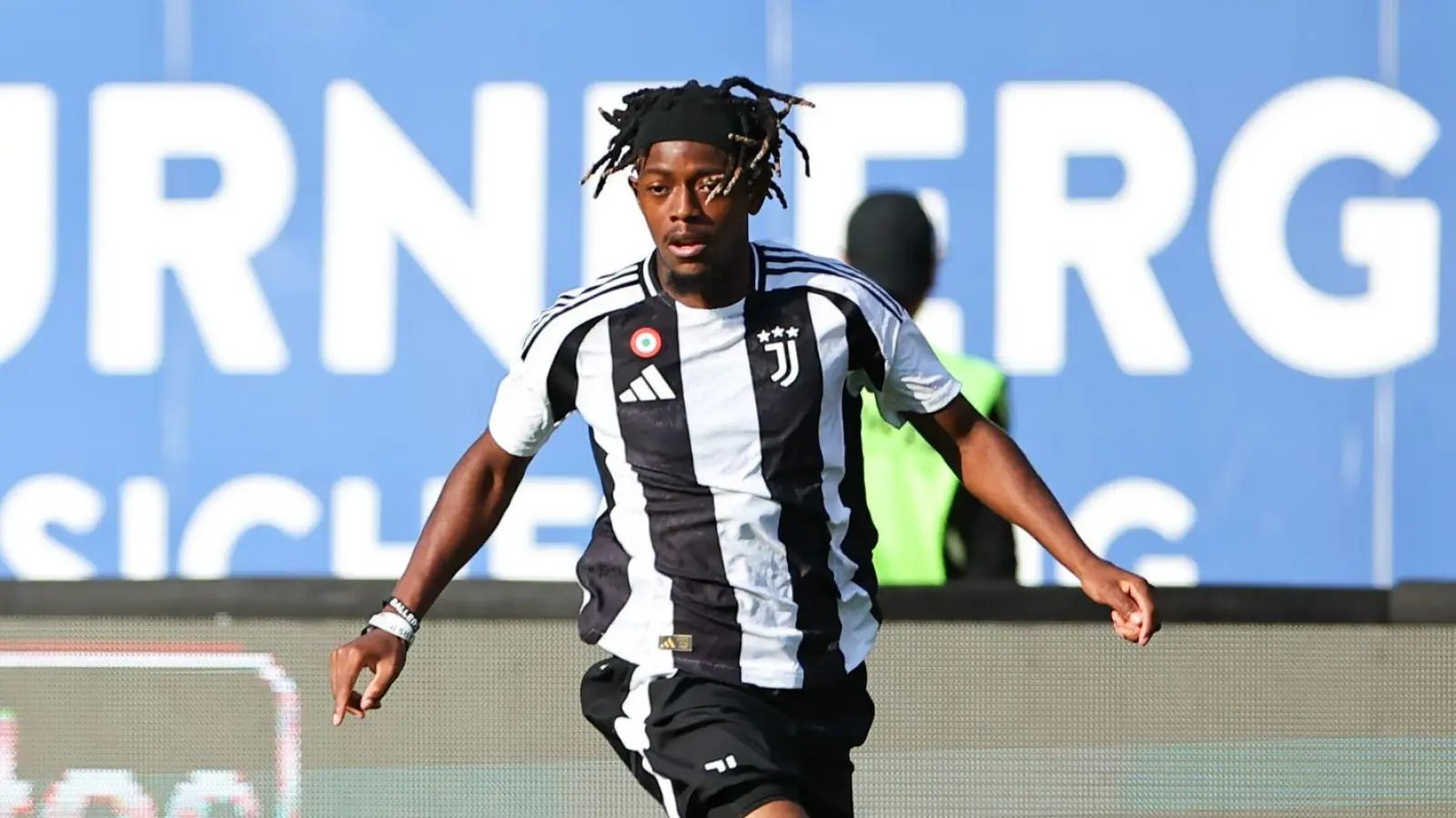 Neuer Werder-Zugang: Samuel Mbangula (Foto: Daniel Karmann/dpa)