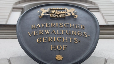 Der Bayerische Verwaltungsgerichtshof befasst sich mit Ladenschlusszeiten an Sonn- und Feiertagen. (Symbolbild) (Foto: Peter Kneffel/dpa)