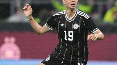 Klara Bühl trifft zum 2:1. (Foto: Carmen Jaspersen/dpa)