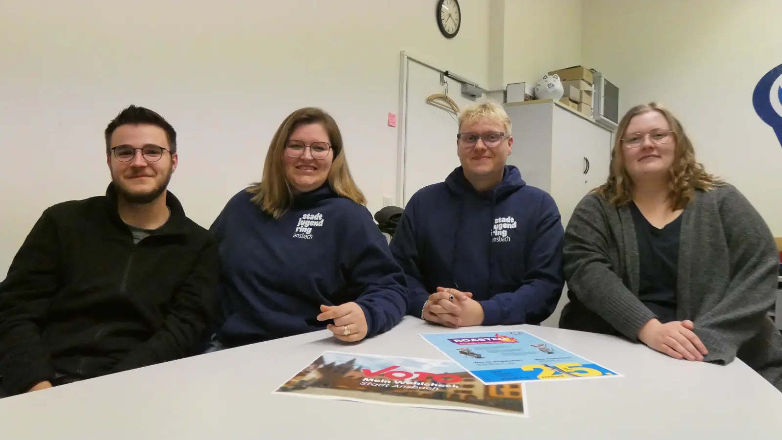 Am 25. Februar ist es wieder soweit. Der SJR veranstaltet eine Debatte der OB-Kandidatinnen und ‑Kandidaten. Zu einem Gespräch trafen sich (von links) Fabrice Bäuchle, Sophia Sauerhöfer, Michael Richter und Beatrix Friedsmann. (Foto: Calotta Halbrock)