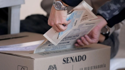 Parlamentswahl in Kolumbien. (Foto: Fernando Vergara/AP/dpa)